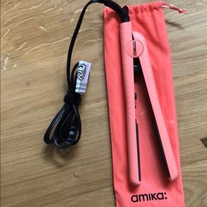 Amika Ceramic Styler “flat iron”
